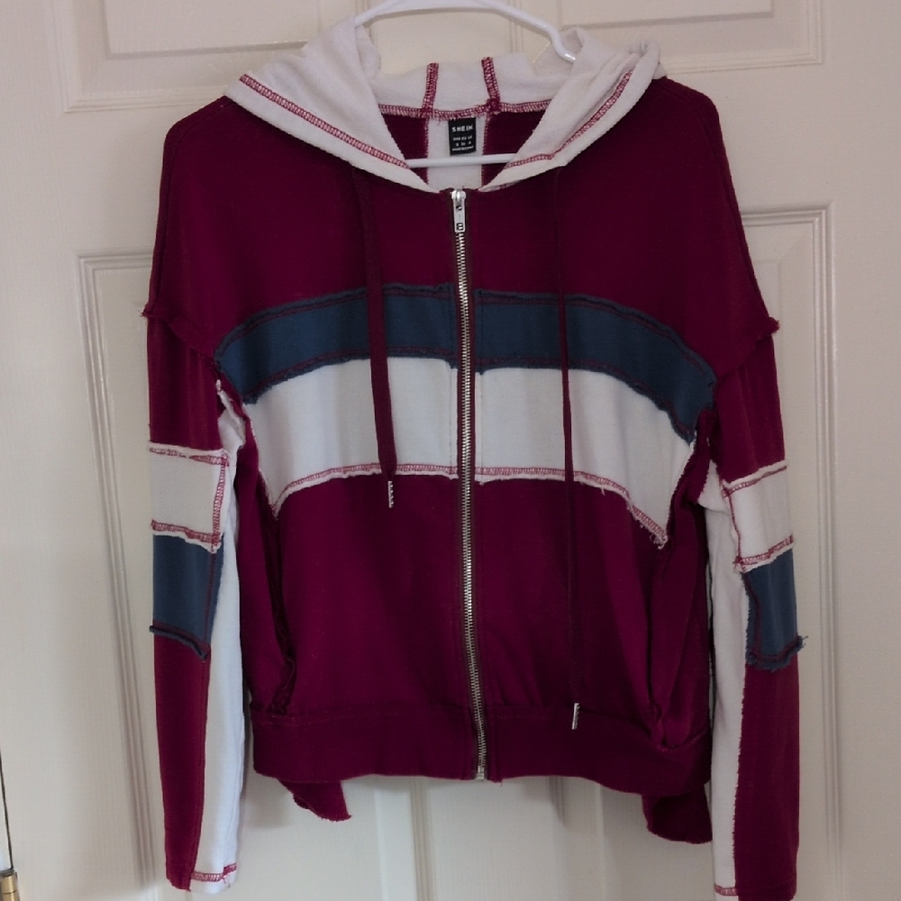 💲⬇️SHEIN Burgundy and Gray Colorblock Hoodie, Size Small